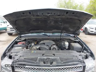 2007 Chevrolet Avalanche LTZ with VIN 3GNFK12317G307482, listed as a IAAI auction lot 42152700 with 191,014 mi miles and . Bid and sale history available at DreamBid. Image 10.