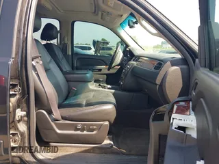 2012 Chevrolet Tahoe LT with VIN 1GNSKBE01CR311712, listed as a IAAI auction lot 42804916 with 225,786 mi miles and . Bid and sale history available at DreamBid. Image 5.