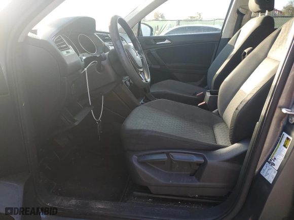 2019 Volkswagen Tiguan S with VIN 3VV1B7AX7KM009136, listed as a Copart auction lot 87463224 with 123,866 mi miles and Non Repairable. Bid and sale history available at carsss.com. Image 7.