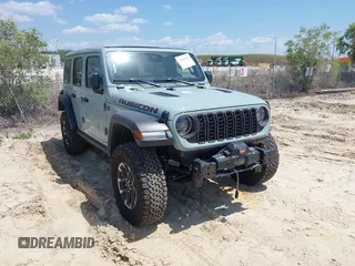 2024 Jeep Wrangler Rubicon with VIN 1C4PJXFG3RW295565, listed as a IAAI auction lot 42026211 with 5,661 mi miles. Bid and sale history available at carsss.com. Image 1.