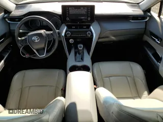 2022 Toyota Venza LE with VIN JTEAAAAH3NJ101879, listed as a Copart auction lot 61860774 with 32,762 mi miles and Salvage Title. Bid and sale history available at carsss.com. Image 8.