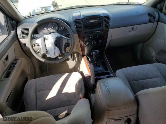 2005 Kia Sorento LX with VIN KNDJC733355365549, listed as a Copart auction lot 45800565 with 218,962 mi miles and Salvage Title. Bid and sale history available at carsss.com. Image 8.