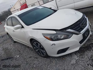 2016 Nissan Altima 2.5 SL with VIN 1N4AL3AP2GC290863, listed as a IAAI auction lot 41780733 with 133,280 mi miles. Bid and sale history available at carsss.com. Image 1.