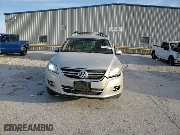 2011 Volkswagen Tiguan SEL w/Premium Navi with VIN WVGAV7AX8BW542758, listed as a Copart auction lot 49356485 with 77,958 mi miles and Salvage Title. Bid and sale history available at DreamBid. Image 10.