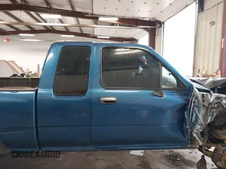 1995 Toyota Pickup с VIN JT4RN13P3S6071569, выставлен на аукционе IAAI как лот 41713298 с пробегом 233 817 миль миль и . История ставок и продаж доступна на DreamBid. Изображение 14.