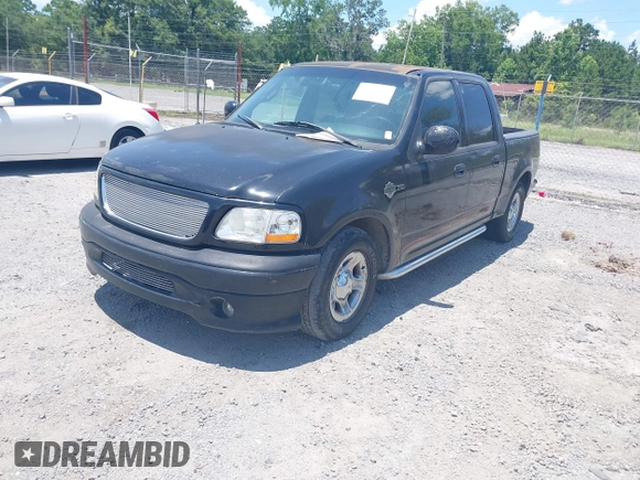 2001 Ford F-150 XLT с VIN 1FTRW07L31KA17614, выставлен на аукционе IAAI как лот 42522640 с пробегом Не указан миль и . История ставок и продаж доступна на DreamBid. Изображение 2.