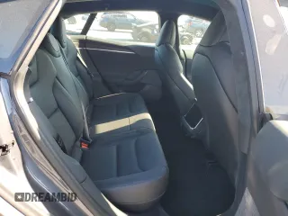 2022 Tesla Model S z VIN 5YJSA1E53NF462884, wystawiony jako Copart lot #62701915 z przebiegiem Nie podano mil oraz Szkoda całkowita • Salvage title. Historia ofert i sprzedaży dostępna na DreamBid. Obrazek 11.