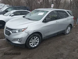 2019 Chevrolet Equinox LS z VIN 3GNAXHEV9KS640830, wystawiony jako IAAI lot #41515333 z przebiegiem 105 077 mil mil oraz . Historia ofert i sprzedaży dostępna na DreamBid. Obrazek 19.