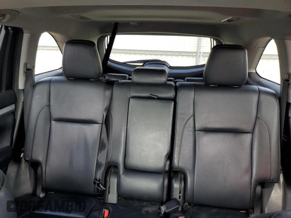 2018 Toyota Highlander SE z VIN 5TDJZRFH7JS866725, wystawiony jako Copart lot #57944005 z przebiegiem 62 177 mil mil oraz Szkoda całkowita • Salvage title. Historia ofert i sprzedaży dostępna na DreamBid. Obrazek 10.