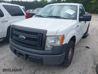 2014 Ford F-150 XL with VIN 1FTMF1CM5EKG22092, listed as a IAAI auction lot 41948999 with 156,233 mi miles. Bid and sale history available at carsss.com. Image 2.