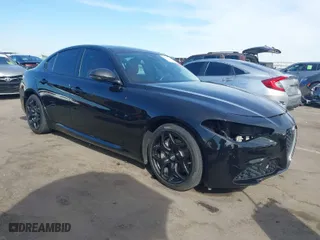 2021 Alfa Romeo Giulia with VIN ZARFAMAN1M7648894, listed as a IAAI auction lot 41589364 with 22,381 mi miles. Bid and sale history available at carsss.com. Image 1.