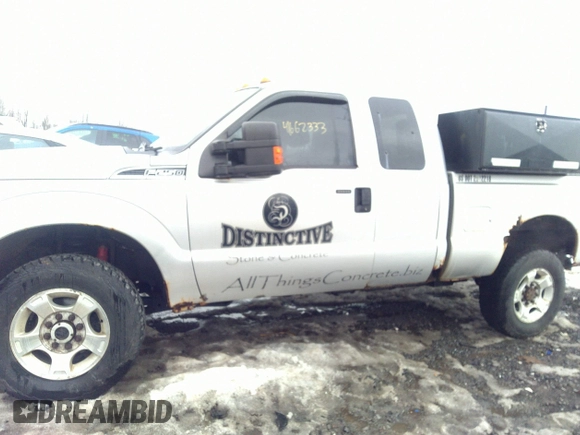 2012 Ford F-250 XL z VIN 1FT7X2B61CED13945, wystawiony jako IAAI lot #41662333 z przebiegiem 196 509 mil mil oraz . Historia ofert i sprzedaży dostępna na DreamBid. Obrazek 14.