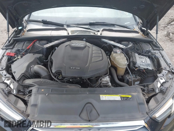 2018 Audi A4 Premium with VIN WAUDNAF4XJA060752, listed as a IAAI auction lot 41729912 with 132,165 mi miles. Bid and sale history available at carsss.com. Image 10.
