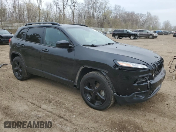 2015 Jeep Cherokee Latitude z VIN 1C4PJMCS7FW788636, wystawiony jako Copart lot #54398335 z przebiegiem 70 304 mil mil oraz Czysty tytuł • Clean title. Historia ofert i sprzedaży dostępna na DreamBid. Obrazek 4.