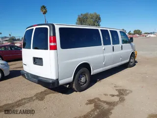 2019 Chevrolet Express Passenger LS with VIN 1GAZGNFP5K1278693, listed as a IAAI auction lot 41299257 with 134,845 mi miles. Bid and sale history available at carsss.com. Image 4.