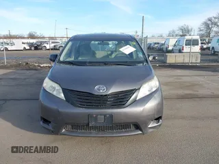 2012 Toyota Sienna with VIN 5TDZK3DCXCS258843, listed as a IAAI auction lot 41700446 with 207,384 mi miles. Bid and sale history available at carsss.com. Image 12.