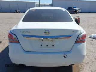 2015 Nissan Altima SL with VIN 1N4AL3AP9FN910658, listed as a IAAI auction lot 41839779 with 289,614 mi miles and . Bid and sale history available at DreamBid. Image 17.