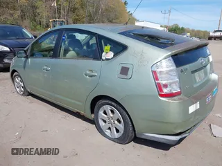 2007 Toyota Prius with VIN JTDKB20U377653926, listed as a IAAI auction lot 42175428 with 198,500 mi miles. Bid and sale history available at carsss.com. Image 3.
