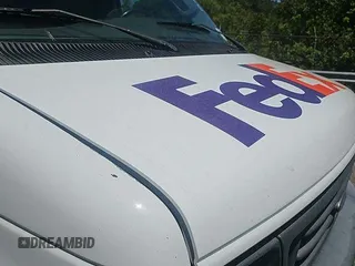 2006 Ford Econoline Cargo z VIN 1FTNS24W96DA74948, wystawiony jako IAAI lot #42294620 z przebiegiem 396 089 mil mil oraz . Historia ofert i sprzedaży dostępna na DreamBid. Obrazek 1.