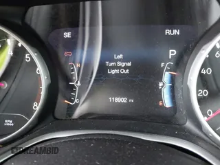 2018 Jeep Compass Sport с VIN 3C4NJDAB3JT230260, выставлен на аукционе IAAI как лот 42352447 с пробегом 118 902 миль миль и . История ставок и продаж доступна на DreamBid. Изображение 7.