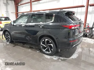 2022 Mitsubishi Outlander ES with VIN JA4J4TA84NZ061959, listed as a IAAI auction lot 41590163 with 21,339 mi miles. Bid and sale history available at carsss.com. Image 3.