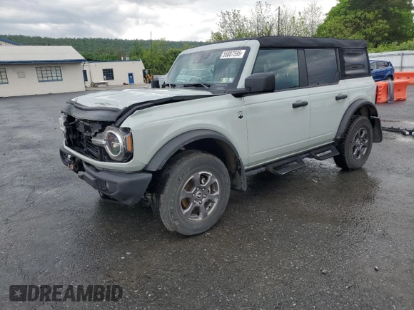 2023 Ford Bronco z VIN 1FMEE5BP6PLB00218, wystawiony jako Copart lot #55887595 z przebiegiem 22 859 mil mil oraz Szkody całkowita. Historia ofert i sprzedaży dostępna na DreamBid. Obrazek 1.
