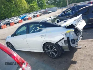 2020 Nissan Sentra SR z VIN 3N1AB8DV6LY290485, wystawiony jako IAAI lot #42082911 z przebiegiem 74 125 mil mil oraz . Historia ofert i sprzedaży dostępna na DreamBid. Obrazek 14.