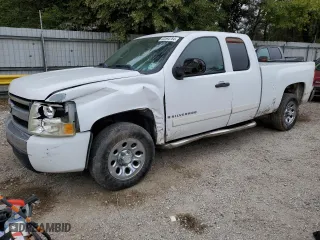 2008 Chevrolet Silverado 1500 Work Truck with VIN 1GCEC19C78Z326112, listed as a Copart auction lot 82594784 with 161,068 mi miles and Salvage Title. Bid and sale history available at carsss.com. Image 1.