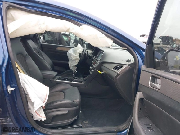 2019 Hyundai Sonata Sport with VIN 5NPE34AF0KH771734, listed as a IAAI auction lot 41277557 with 58,092 mi miles. Bid and sale history available at carsss.com. Image 5.