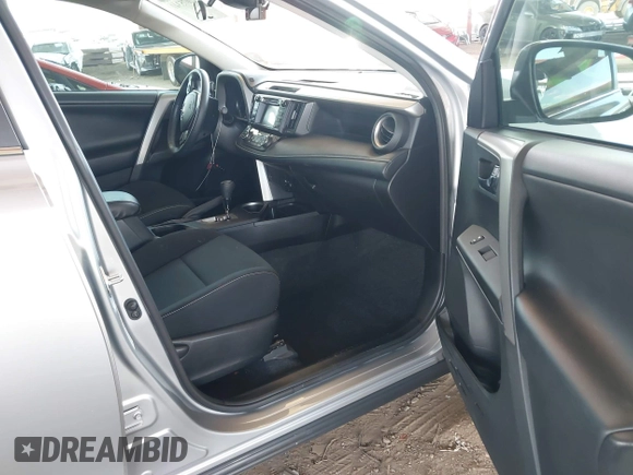 2018 Toyota RAV4 XLE with VIN 2T3WFREV5JW426314, listed as a IAAI auction lot 42075341 with 69,862 mi miles. Bid and sale history available at carsss.com. Image 5.