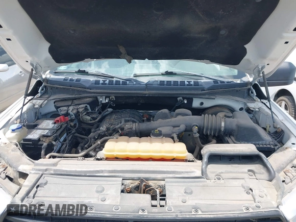 2018 Ford F-150 XL with VIN 1FTMF1CB9JKE60752, listed as a IAAI auction lot 42546643 with 28,346 mi miles and . Bid and sale history available at DreamBid. Image 10.