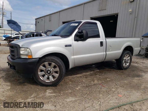2004 Ford F-250 XL z VIN 1FTNF20L04EA69791, wystawiony jako Copart lot #54424805 z przebiegiem 257 994 mil mil oraz Szkoda całkowita • Salvage title. Historia ofert i sprzedaży dostępna na DreamBid. Obrazek 1.