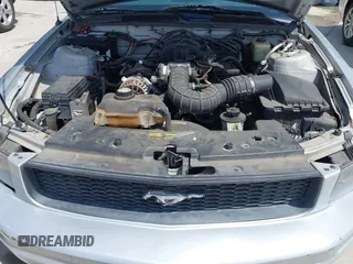 2007 Ford Mustang Deluxe with VIN 1ZVFT80N475296355, listed as a IAAI auction lot 42748184 with 198,104 mi miles and . Bid and sale history available at DreamBid. Image 10.
