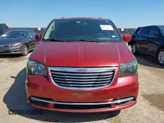 2013 Chrysler Town & Country Touring z VIN 2C4RC1BG7DR583239, wystawiony jako IAAI lot #41955325 z przebiegiem 183 880 mil mil oraz . Historia ofert i sprzedaży dostępna na DreamBid. Obrazek 12.