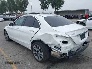 2016 Mercedes-Benz C 300 Luxury with VIN 55SWF4KB6GU162112, listed as a IAAI auction lot 42440280 with 96,379 mi miles and . Bid and sale history available at DreamBid. Image 3.