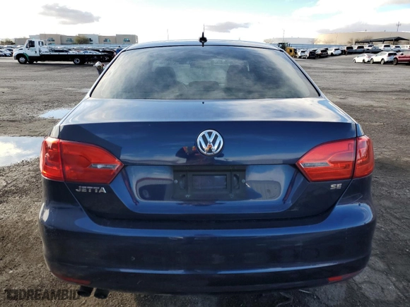 2014 Volkswagen Jetta Sedan SE w/Connectivity with VIN 3VWD17AJ5EM293734, listed as a Copart auction lot 45559685 with 178,567 mi miles and Clean Title. Bid and sale history available at carsss.com. Image 6.