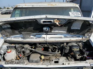 1994 Chevrolet Chevy Van z VIN 1GBEG25K1RF118547, wystawiony jako Copart lot #74319254 z przebiegiem 179 866 mil mil oraz Czysty tytuł • Clean title. Historia ofert i sprzedaży dostępna na DreamBid. Obrazek 12.
