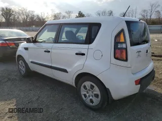 2011 Kia Soul with VIN KNDJT2A11B7306522, listed as a Copart auction lot 44586125 with 190,283 mi miles and Salvage Title. Bid and sale history available at carsss.com. Image 2.