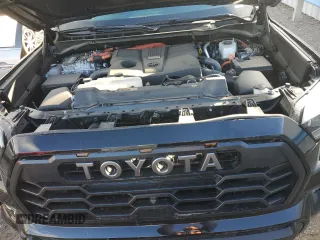 2023 Toyota Sequoia SR5 with VIN 7SVAAABA5PX008907, listed as a Copart auction lot 38426824 with 0 mi miles. Bid and sale history available at carsss.com. Image 12.