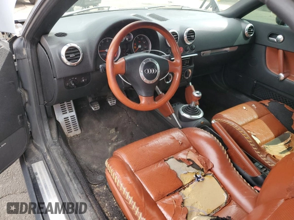2001 Audi TT z VIN TRUTX28N511012537, wystawiony jako Copart lot #51114915 z przebiegiem 184 528 mil mil oraz Szkoda całkowita • Salvage title. Historia ofert i sprzedaży dostępna na DreamBid. Obrazek 8.