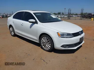2014 Volkswagen Jetta TDI with VIN 3VWLL7AJ0EM398882, listed as a IAAI auction lot 42213991 with 139,525 mi miles and . Bid and sale history available at DreamBid. Image 1.