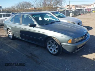 2002 BMW 5 Series 525iA with VIN WBADT43432GY44877, listed as a IAAI auction lot 41727964 with 176,044 mi miles. Bid and sale history available at carsss.com. Image 1.