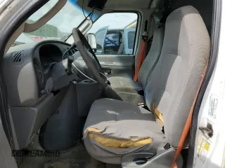 2007 Ford Econoline Cargo Commercial with VIN 1FTNE24W77DA99727, listed as a Copart auction lot 55061535 with 409,900 mi miles and Clean title. Bid and sale history available at DreamBid. Image 7.