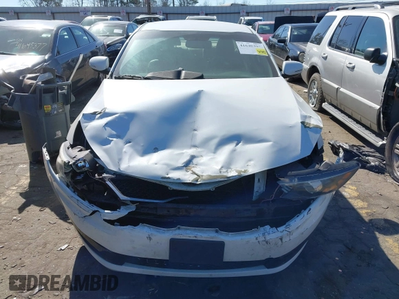 2012 Kia Optima EX with VIN 5XXGN4A70CG028435, listed as a IAAI auction lot 41640394 with 153,000 mi miles. Bid and sale history available at carsss.com. Image 12.