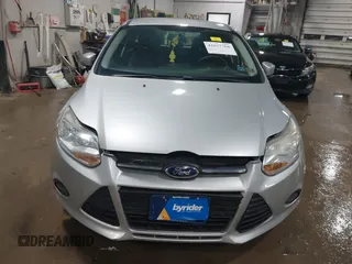 2014 Ford Focus SE with VIN 1FADP3K28EL424177, listed as a IAAI auction lot 41677768 with 104,279 mi miles. Bid and sale history available at carsss.com. Image 13.