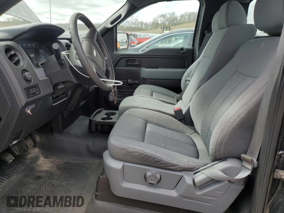 2013 Ford F-150 XL с VIN 1FTMF1CM9DKE82692, выставлен на аукционе Copart как лот 54611575 с пробегом 46 285 миль миль и Чистый • Clean title. История ставок и продаж доступна на DreamBid. Изображение 7.