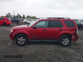 2008 Ford Escape XLT с VIN 1FMCU03108KC38240, выставлен на аукционе IAAI как лот 42121319 с пробегом 289 201 миль миль и . История ставок и продаж доступна на DreamBid. Изображение 14.