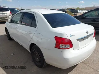 2012 Toyota Yaris with VIN JTDBT4K31CL027631, listed as a IAAI auction lot 41799191 with Not Provided miles and . Bid and sale history available at DreamBid. Image 3.
