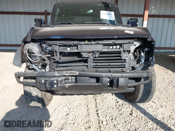 2021 Ford Bronco z VIN 1FMEE5DP2MLA89419, wystawiony jako IAAI lot #42846095 z przebiegiem 44 167 mil mil oraz . Historia ofert i sprzedaży dostępna na DreamBid. Obrazek 6.