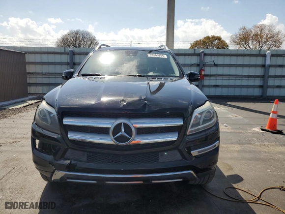2015 Mercedes-Benz GL-Class GL 450 with VIN 4JGDF6EE9FA542736, listed as a Copart auction lot 52363855 with 115,482 mi miles and Clean Title. Bid and sale history available at carsss.com. Image 5.